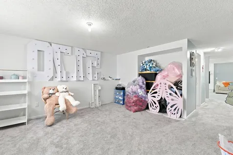 2682 Guthrie Avenue N Oakdale MN 55128
