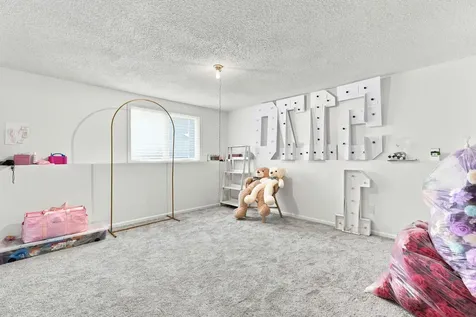 2682 Guthrie Avenue N Oakdale MN 55128