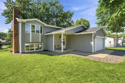 2682 Guthrie Avenue N Oakdale MN 55128
