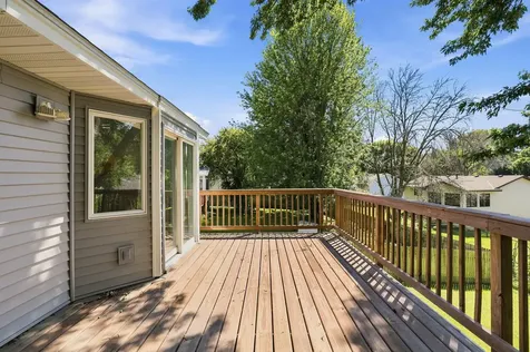 2682 Guthrie Avenue N Oakdale MN 55128