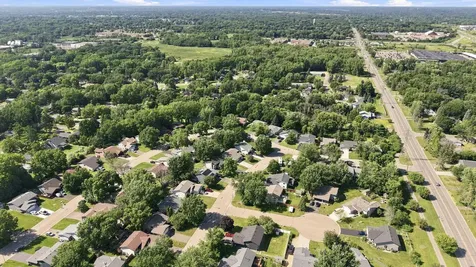 2682 Guthrie Avenue N Oakdale MN 55128