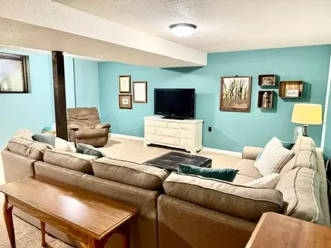 104 Cedar Point Redwood Falls MN 56283