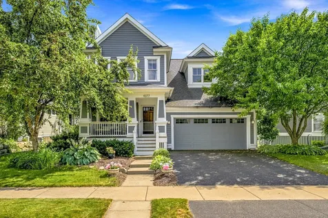 4377 Garden Way N Hugo MN 55038