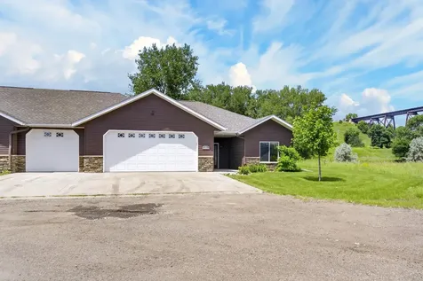 523 Legacy Lane Valley City ND 58072