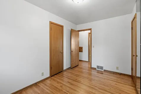 7818 53rd Avenue N New Hope MN 55428