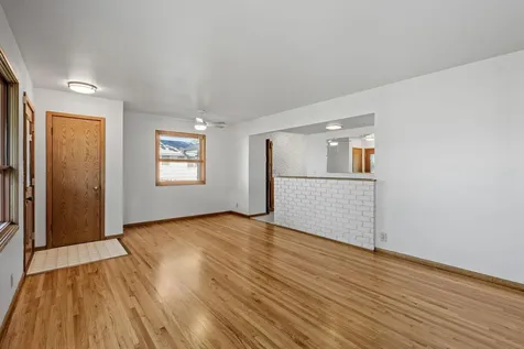 7818 53rd Avenue N New Hope MN 55428