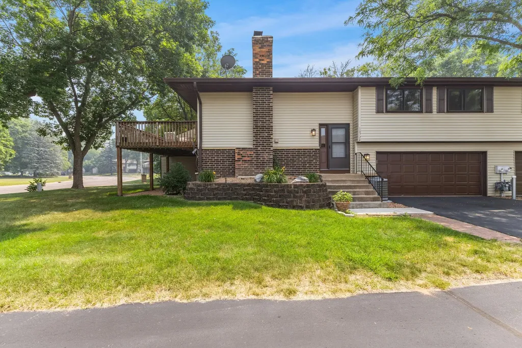 10724 Cavell Road Bloomington MN 55438