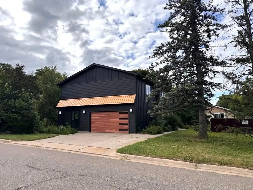 6601 Naomi Drive Edina MN 55439
