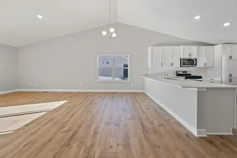 1656 Shasta Drive Shakopee MN 55379
