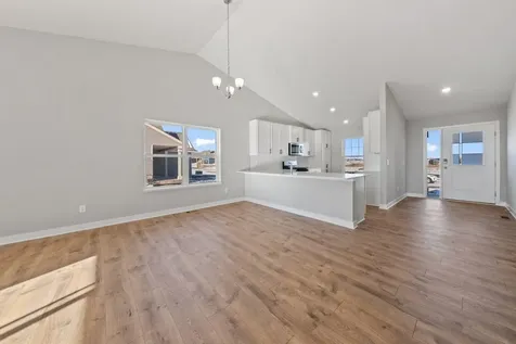 1656 Shasta Drive Shakopee MN 55379