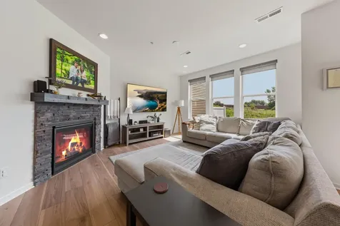 762 Stonegate Road Chanhassen MN 55317