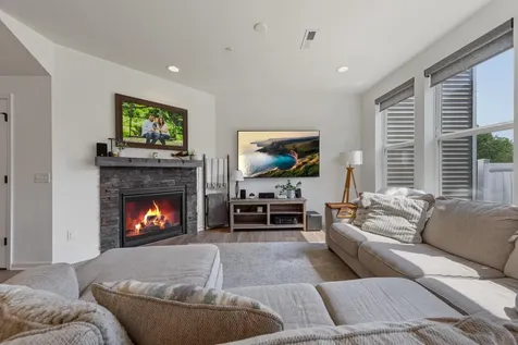 762 Stonegate Road Chanhassen MN 55317