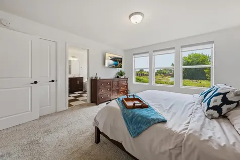 762 Stonegate Road Chanhassen MN 55317