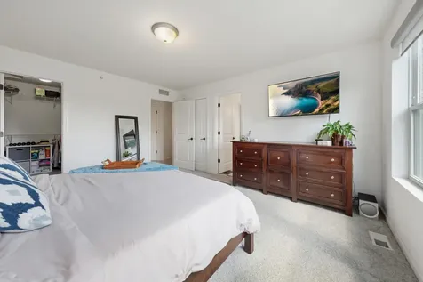 762 Stonegate Road Chanhassen MN 55317