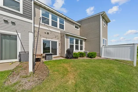762 Stonegate Road Chanhassen MN 55317