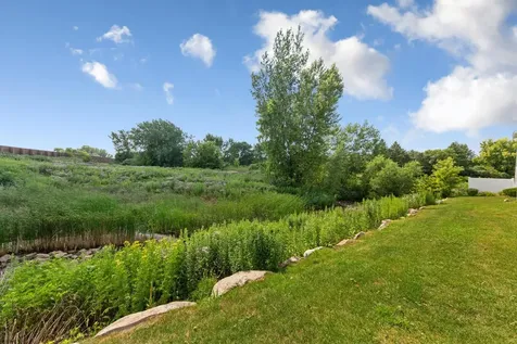 762 Stonegate Road Chanhassen MN 55317
