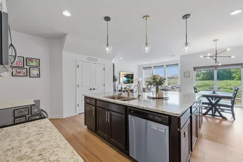 762 Stonegate Road Chanhassen MN 55317