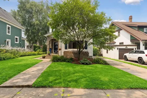 657 Delaware Avenue Saint Paul MN 55107