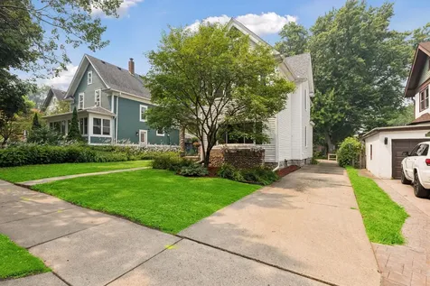 657 Delaware Avenue Saint Paul MN 55107