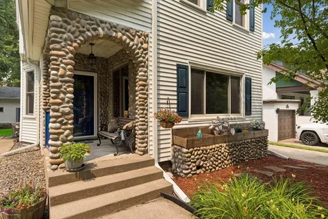 657 Delaware Avenue Saint Paul MN 55107