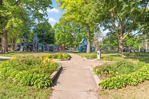 588 Selby Avenue Saint Paul MN 55102