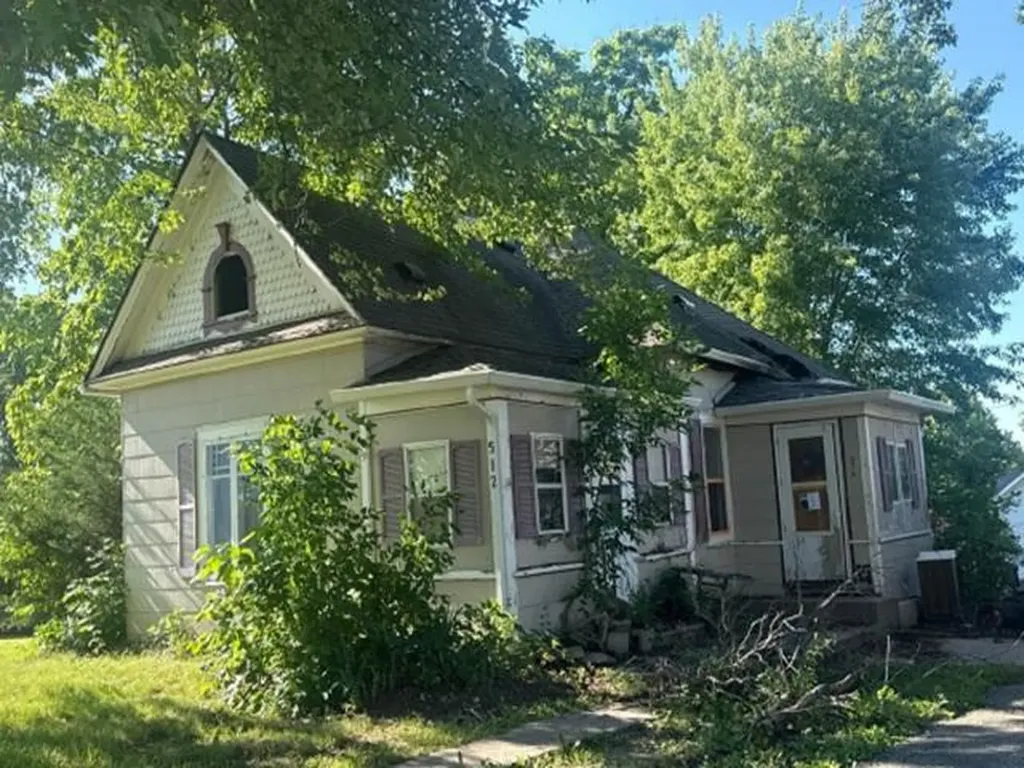 512 Park Avenue Goodhue MN 55027