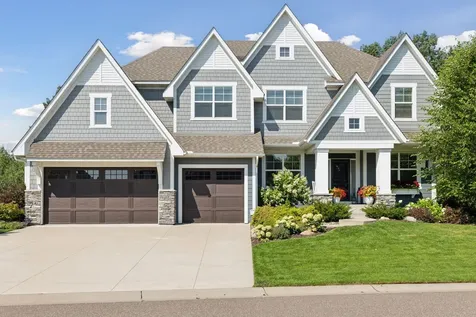 34 Rapp Farm Boulevard North Oaks MN 55127