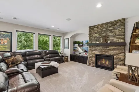 34 Rapp Farm Boulevard North Oaks MN 55127