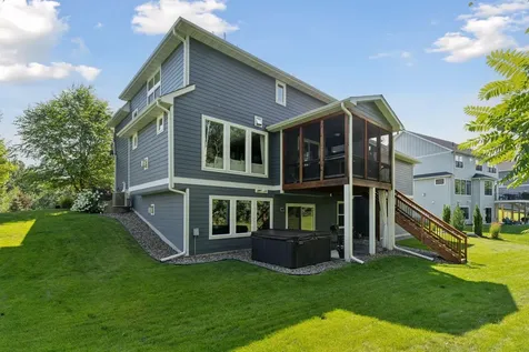 34 Rapp Farm Boulevard North Oaks MN 55127