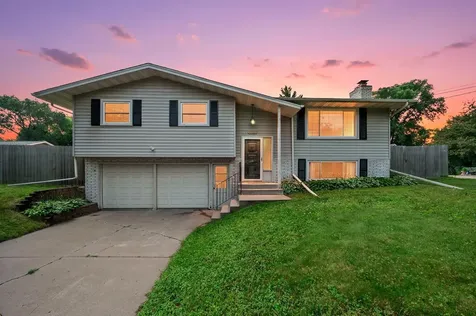 1561 15th Terrace NW New Brighton MN 55112