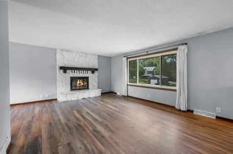 1561 15th Terrace NW New Brighton MN 55112
