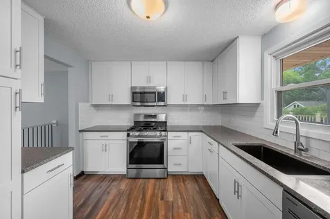 1561 15th Terrace NW New Brighton MN 55112