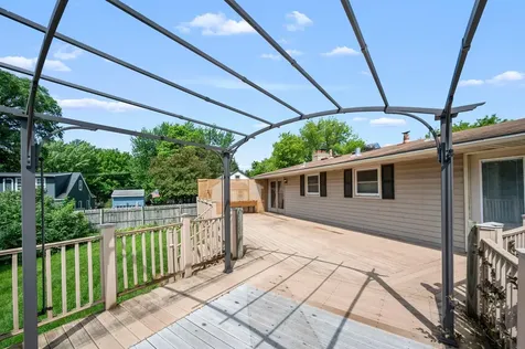 1561 15th Terrace NW New Brighton MN 55112