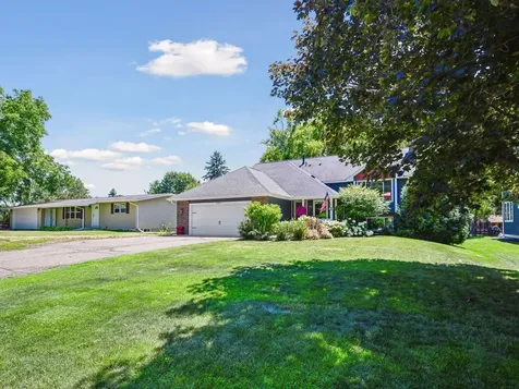 4881 Independence Street Maple Plain MN 55359