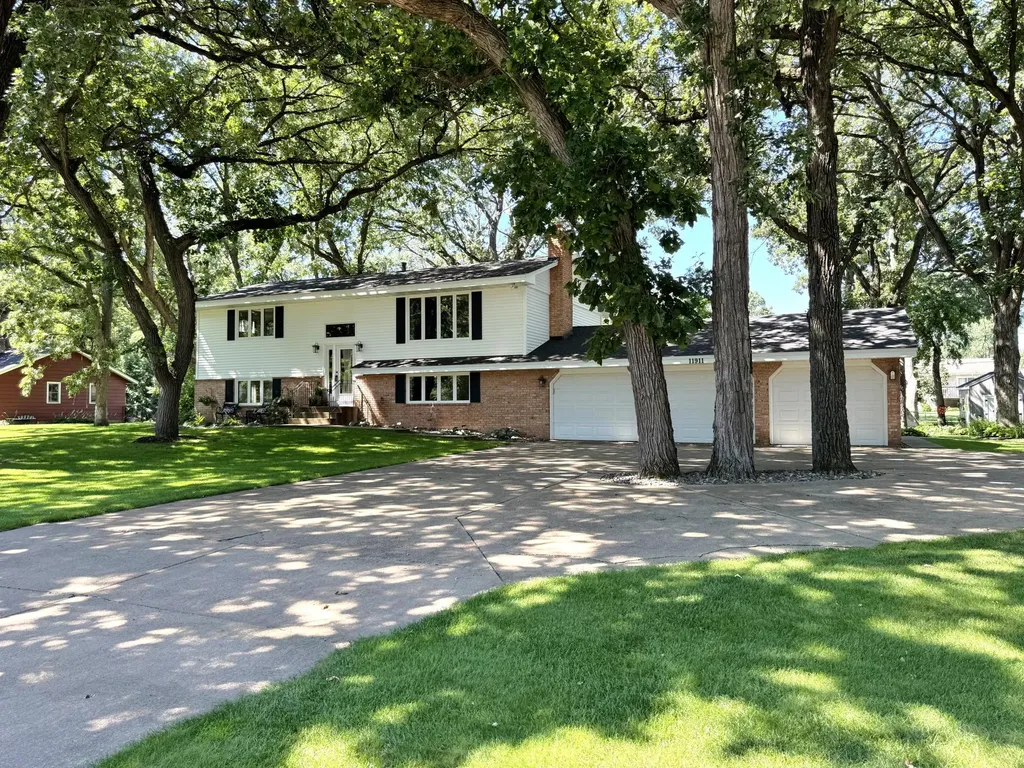 11911 Mississippi Drive N Champlin MN 55316