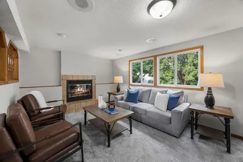 5700 Deer Trail E Shoreview MN 55126