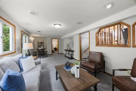 5700 Deer Trail E Shoreview MN 55126