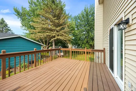 5700 Deer Trail E Shoreview MN 55126