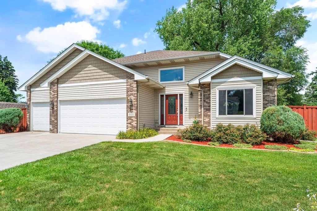 803 102nd Avenue NE Blaine MN 55434