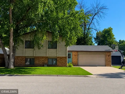 815 10th Street W Hastings MN 55033