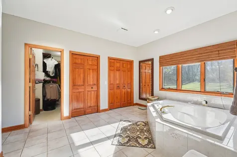 18685 Highview Avenue Lakeville MN 55044