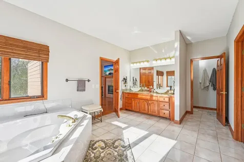 18685 Highview Avenue Lakeville MN 55044