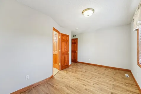 18685 Highview Avenue Lakeville MN 55044
