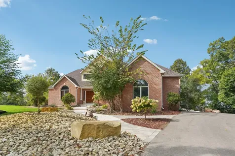 18685 Highview Avenue Lakeville MN 55044