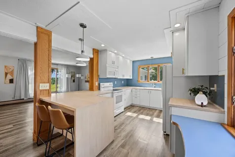 3097 325th Avenue NW Cambridge MN 55008