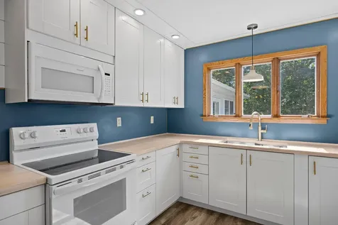 3097 325th Avenue NW Cambridge MN 55008