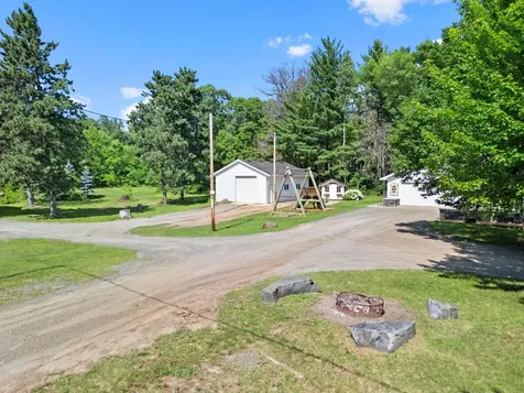 3097 325th Avenue NW Cambridge MN 55008