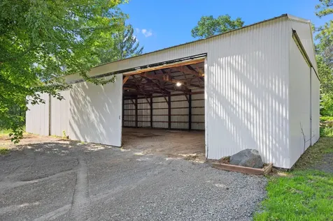 3097 325th Avenue NW Cambridge MN 55008
