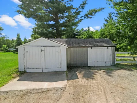 3097 325th Avenue NW Cambridge MN 55008