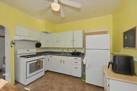 2114 E 6th Street Superior WI 54880